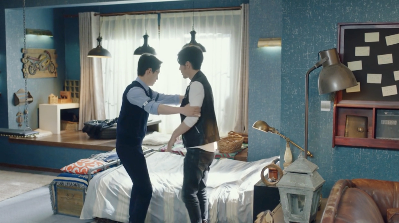 Screencap of Shen Wei and Zhao Yunlan from Guardian episode 21 Screencap of Shen Wei and Zhao Yunlan from Guardian episode 21